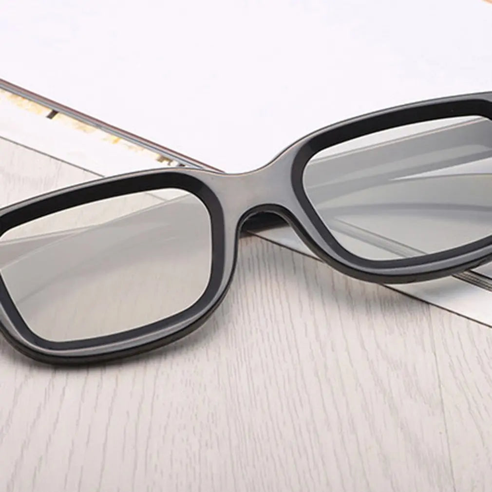 Universal Plastic 3D Glasses for TV's